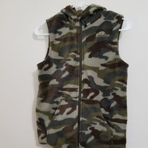 Cabelas camouflage vest size S